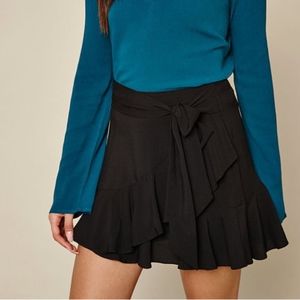 🥳50% OFF SPRING SALE🥳 Pacsun Ruffle Tie Skirt